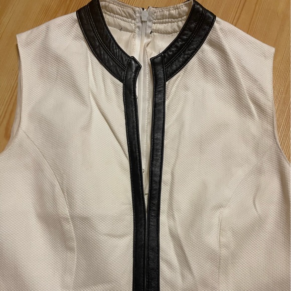 Foley Dress - Picture 3 of 6